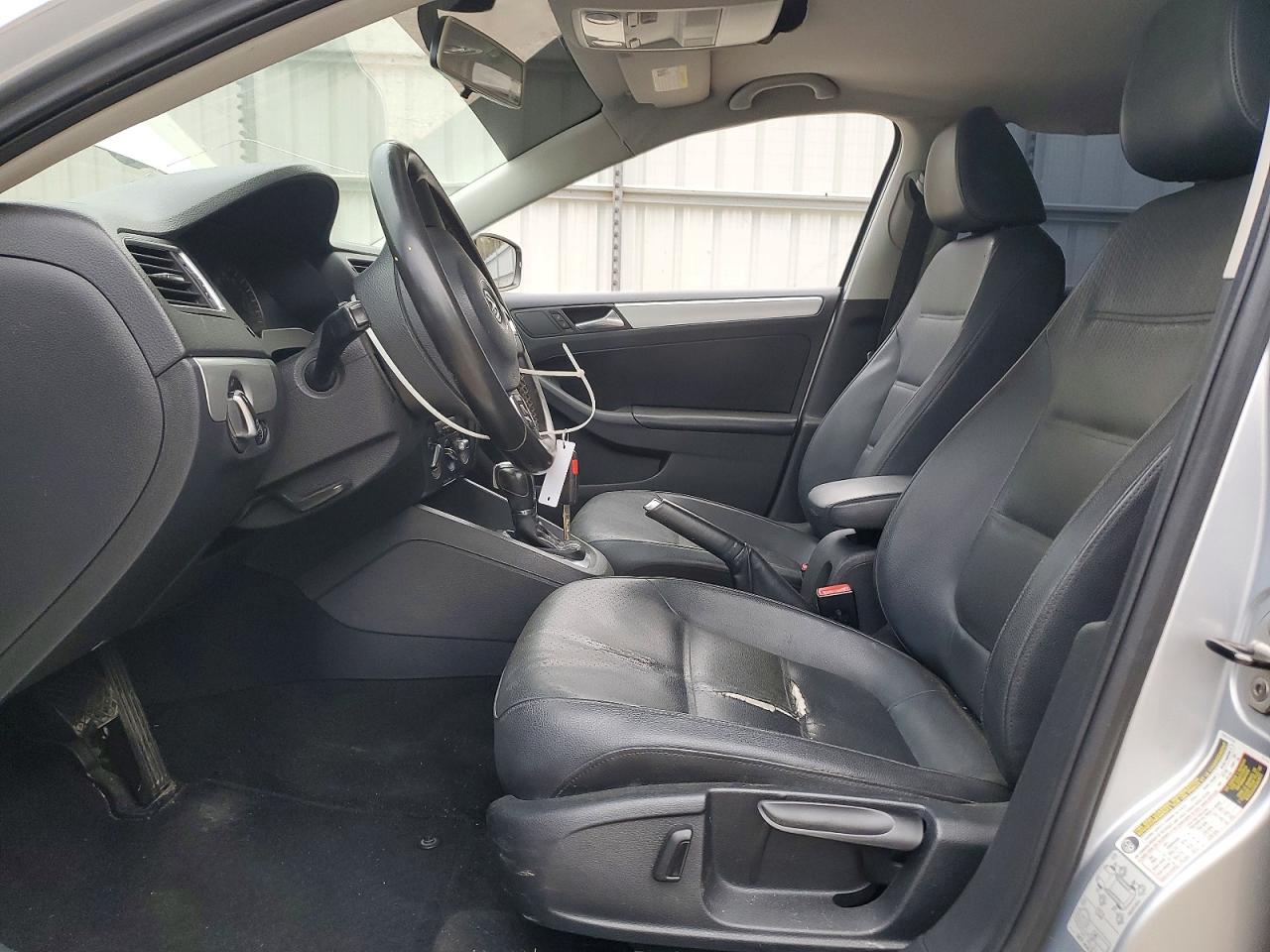 2013 VOLKSWAGEN JETTA SE photo 13