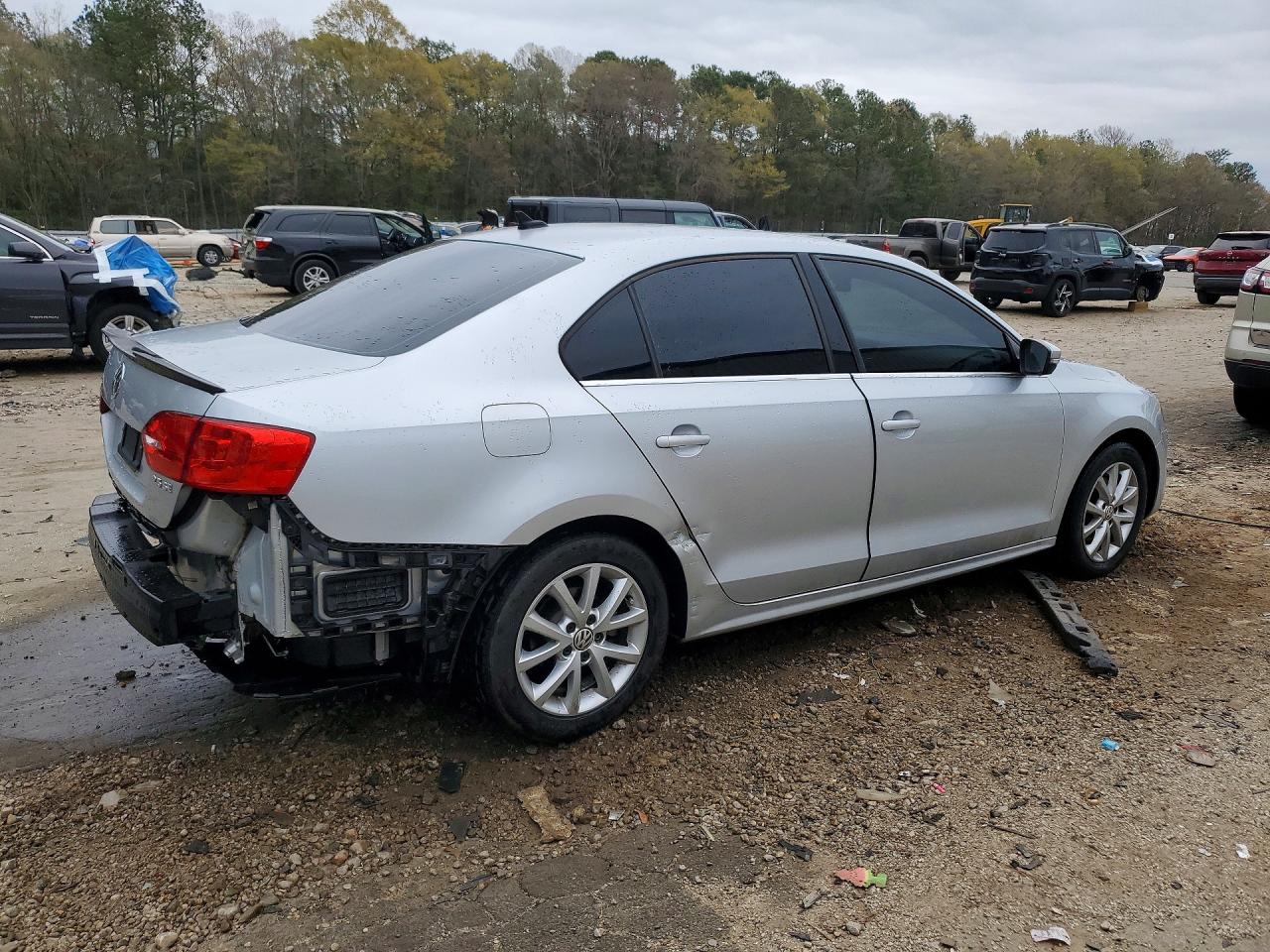 2013 VOLKSWAGEN JETTA SE photo 5
