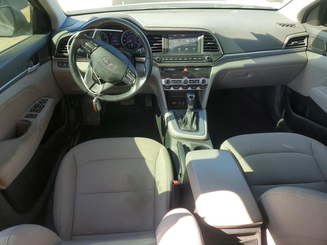 2019 HYUNDAI ELANTRA VALUE EDITION photo 22