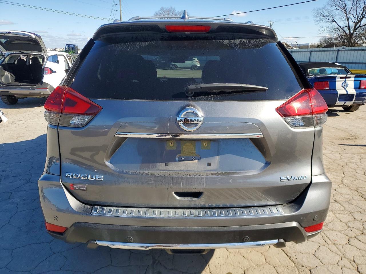 2019 NISSAN ROGUE SV photo 16