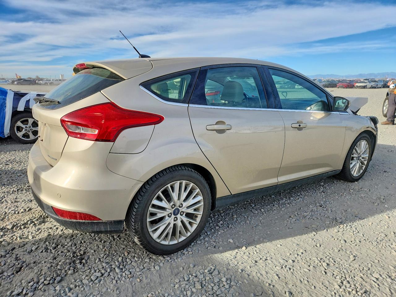 2017 FORD FOCUS TITANIUM photo 3