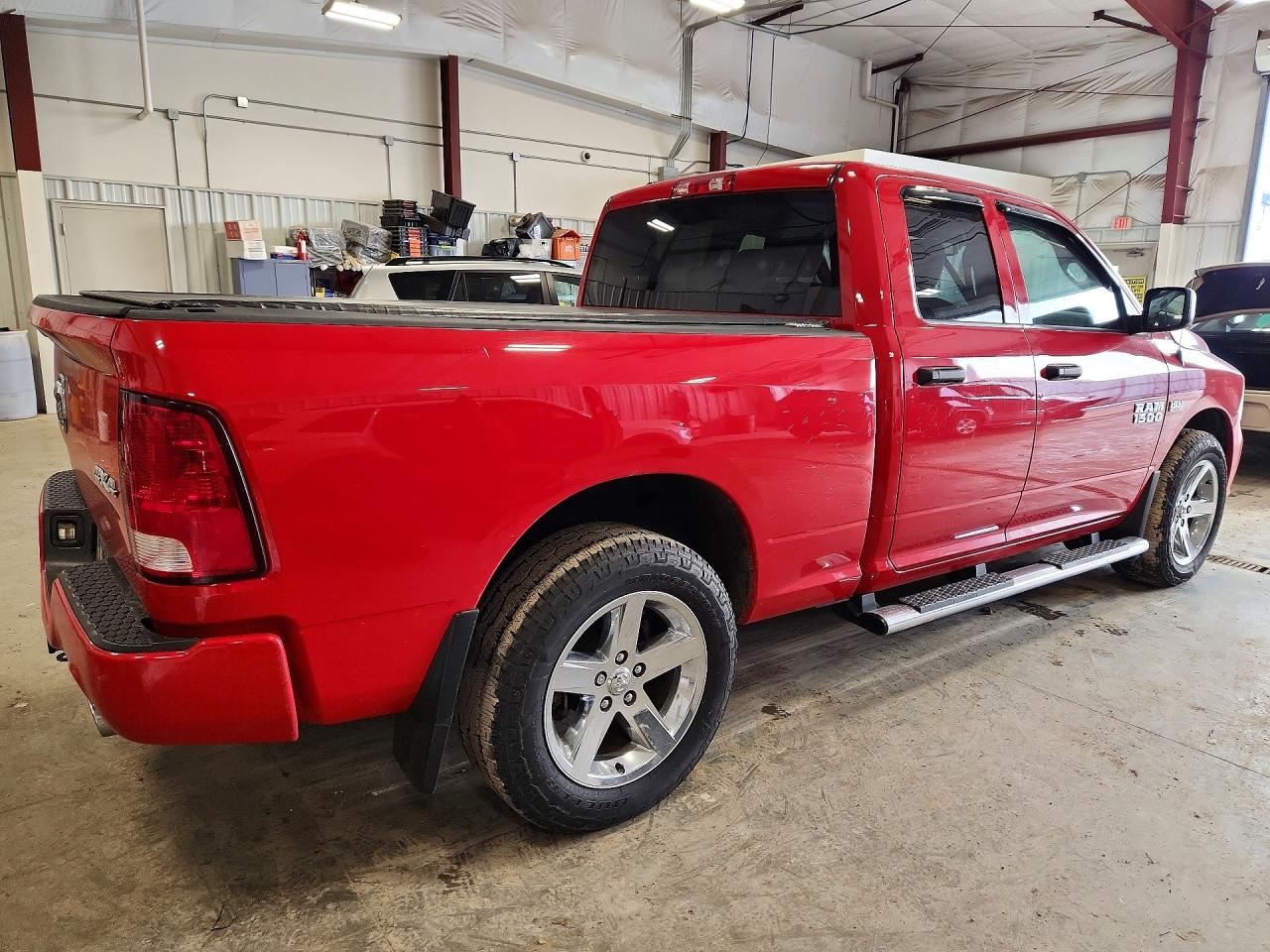 2014 RAM 1500 ST photo 5