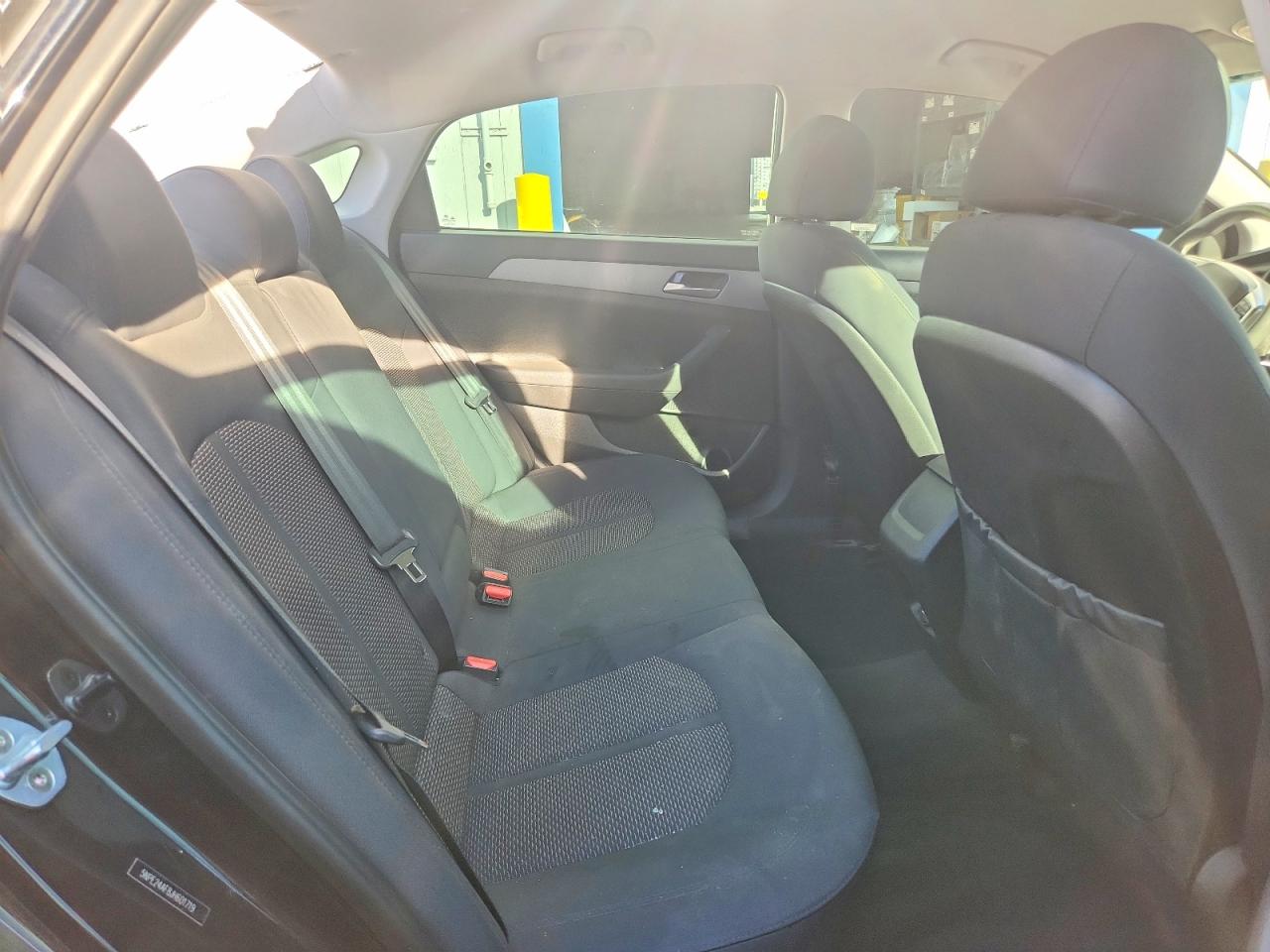 2018 HYUNDAI SONATA SE photo 10