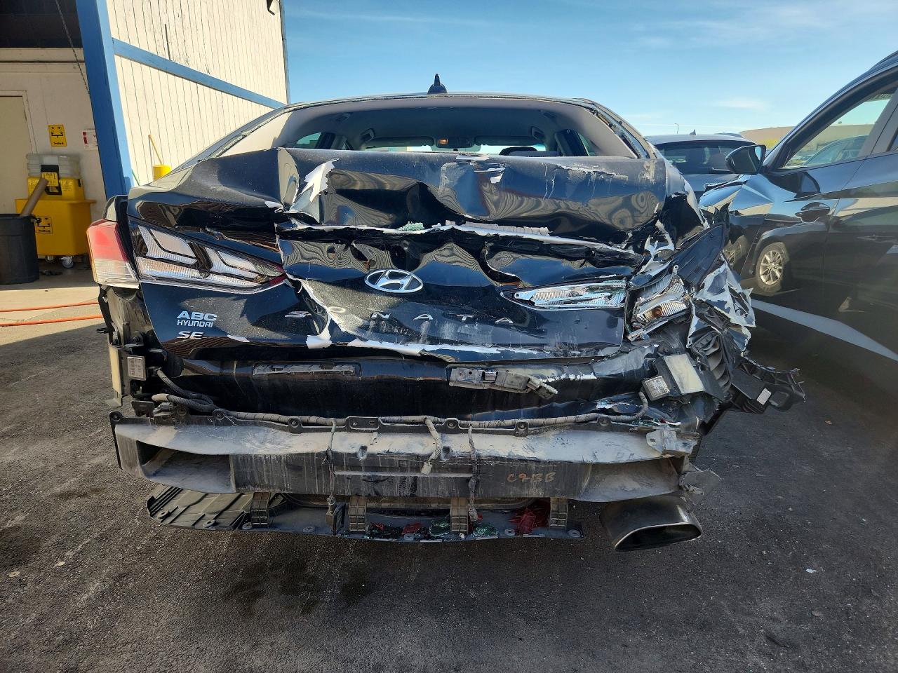 2018 HYUNDAI SONATA SE photo 6
