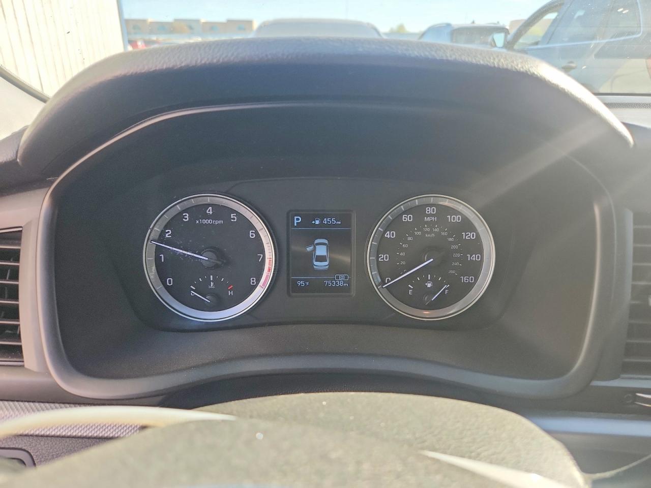 2018 HYUNDAI SONATA SE photo 9