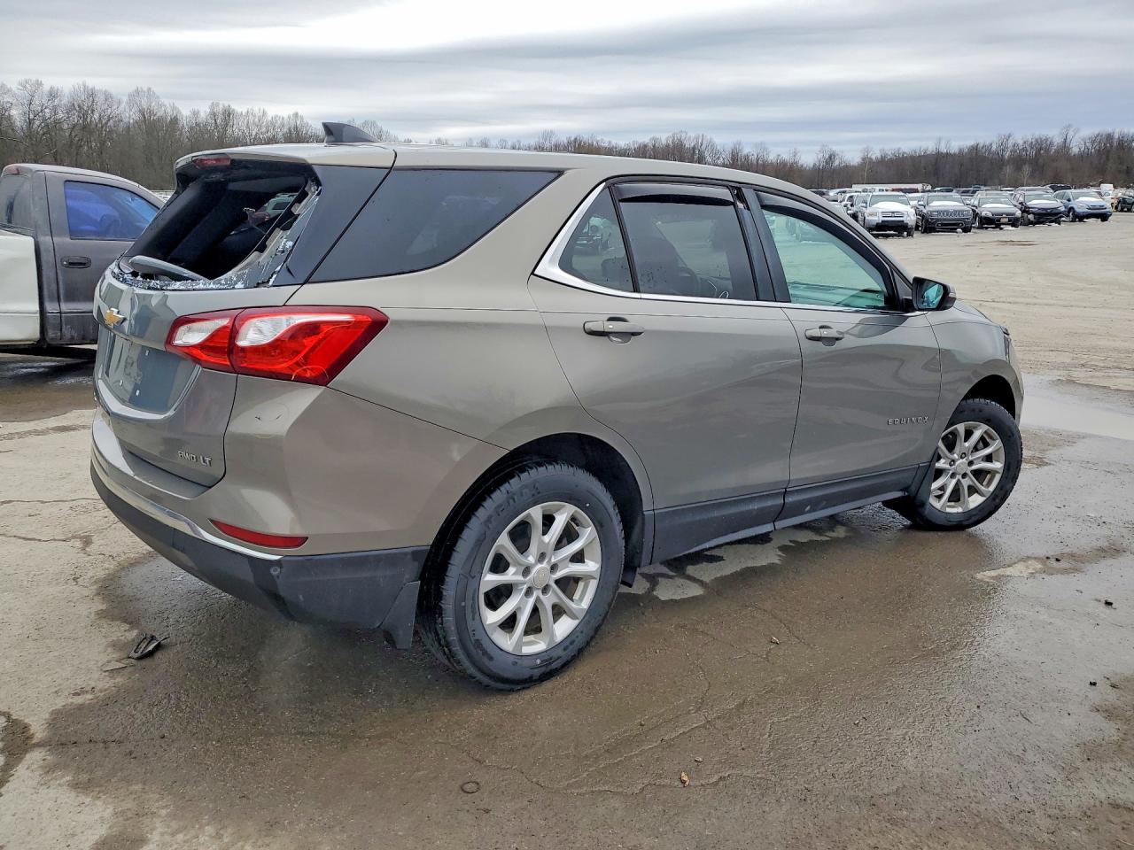 2018 CHEVROLET EQUINOX LT photo 5