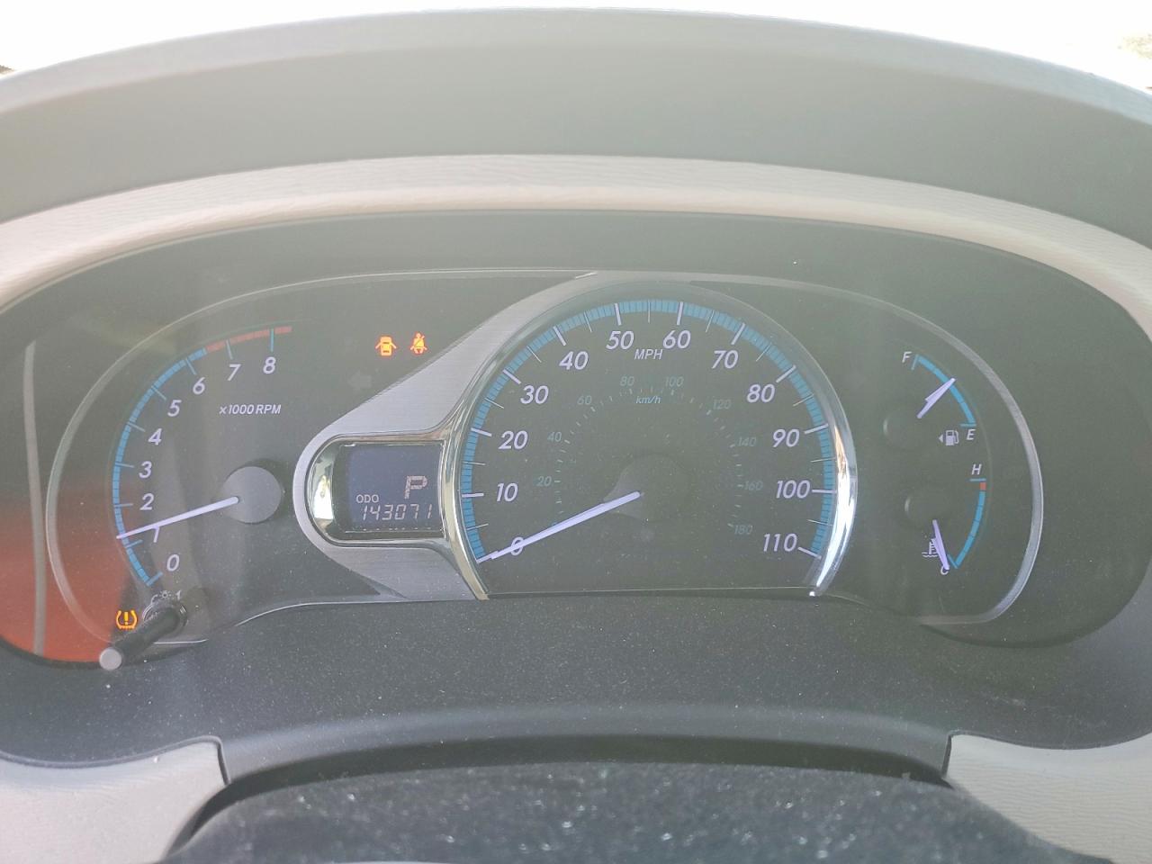 2014 TOYOTA SIENNA XLE 8-PASSENGER photo 9