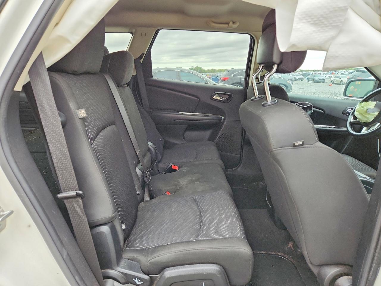 2018 DODGE JOURNEY SE photo 31