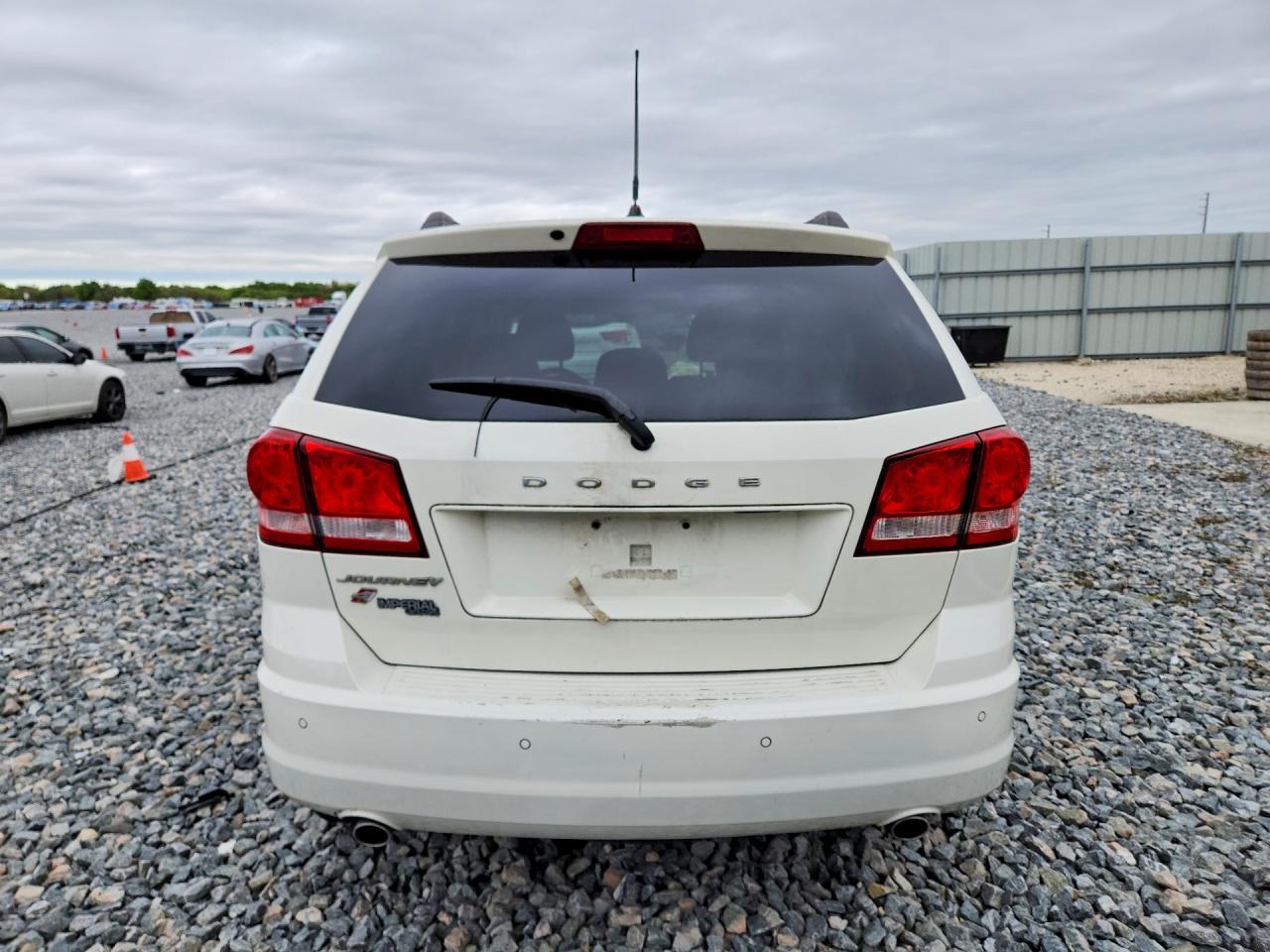 2018 DODGE JOURNEY SE photo 16