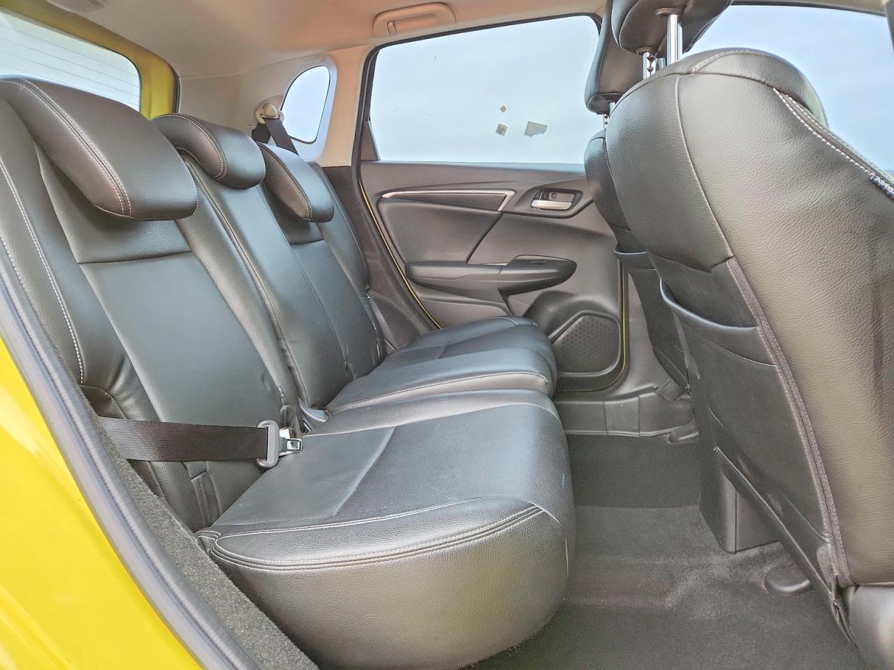 2016 HONDA FIT EX photo 19