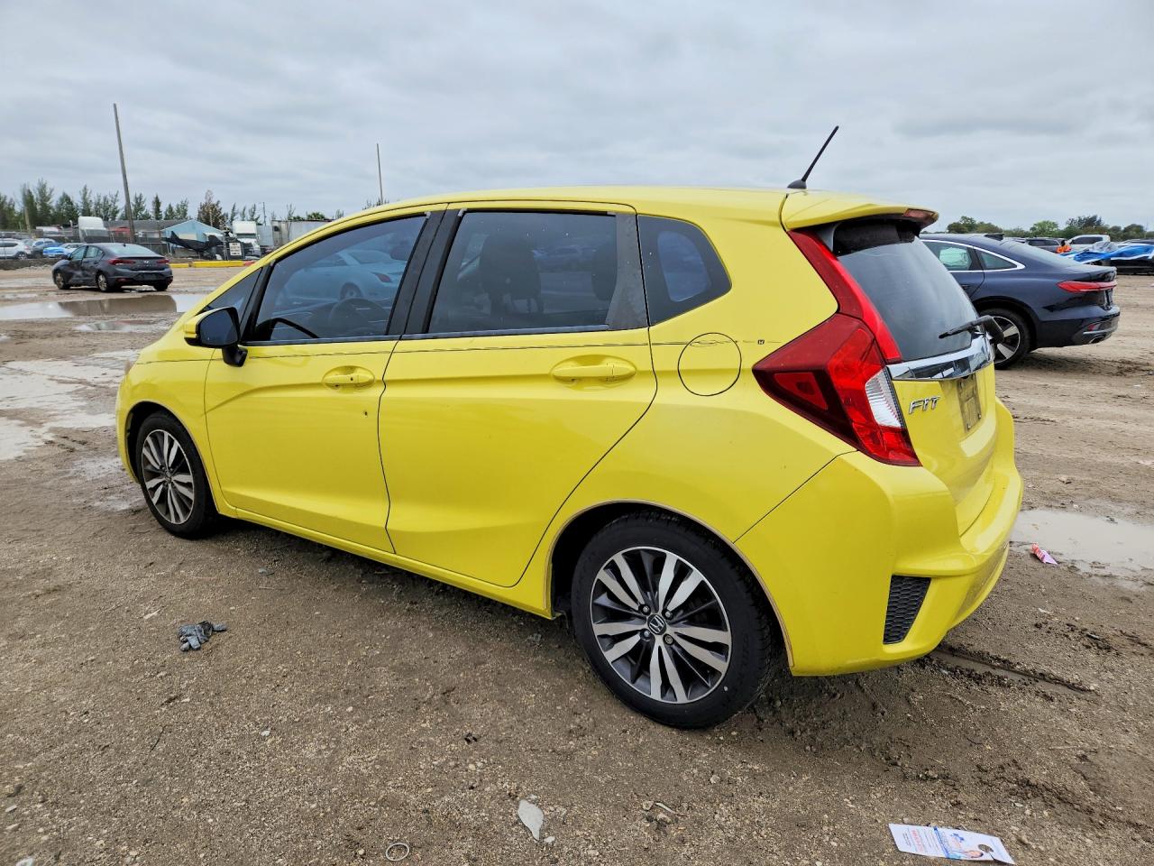 2016 HONDA FIT EX photo 3