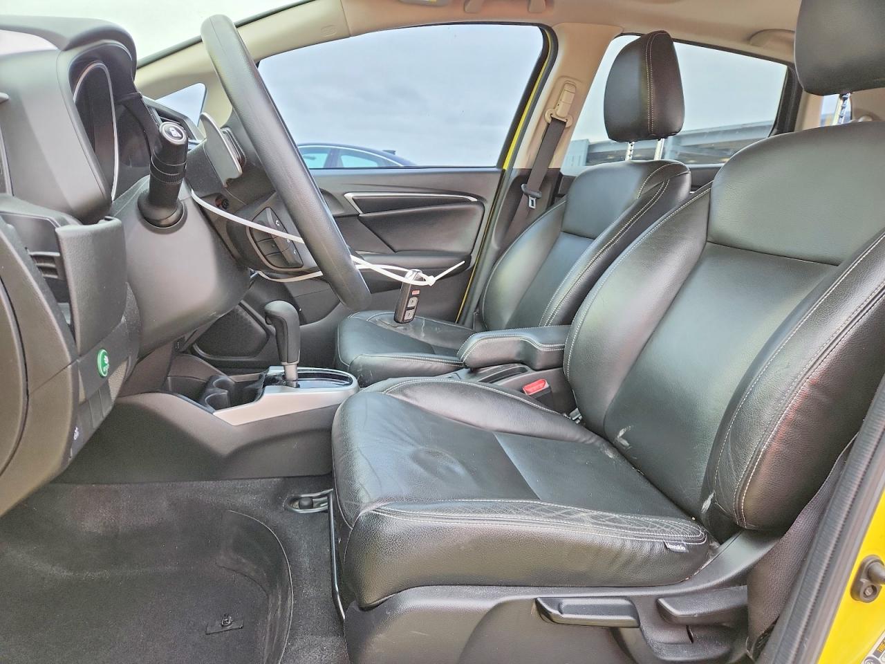 2016 HONDA FIT EX photo 13