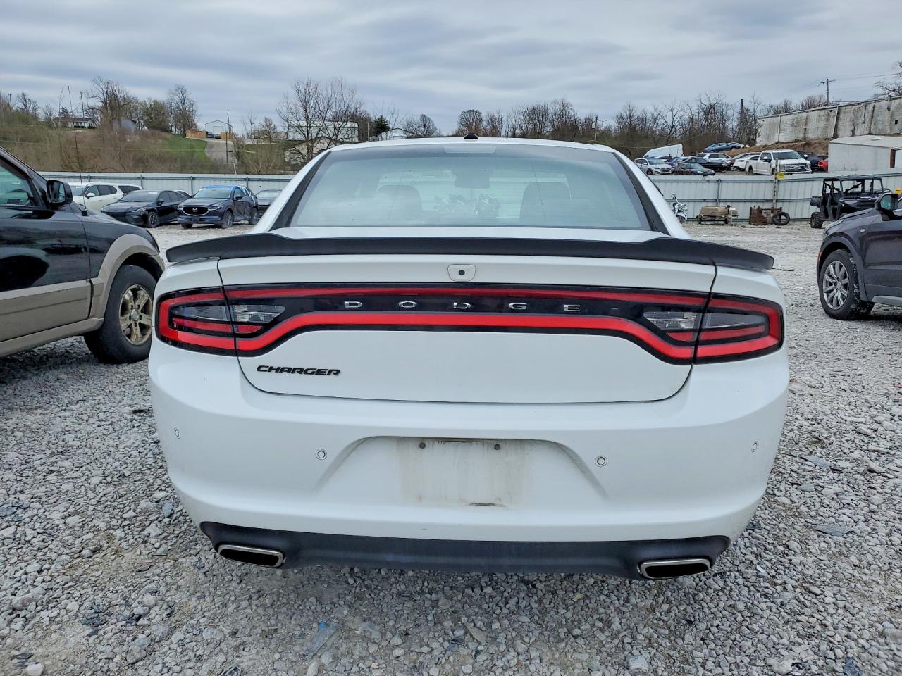 2018 DODGE CHARGER SXT photo 11