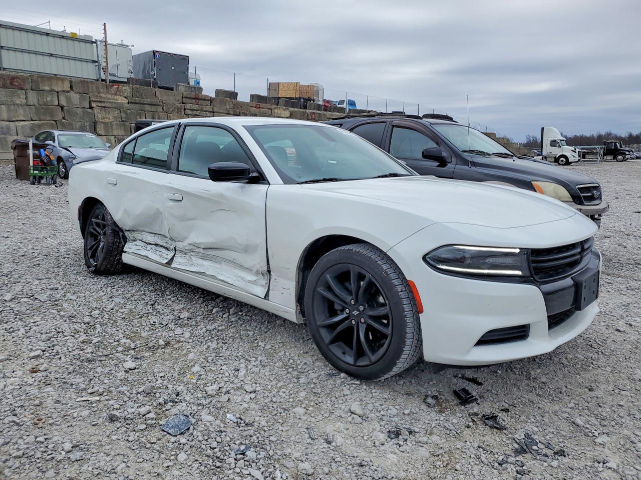 2018 DODGE CHARGER SXT photo 7