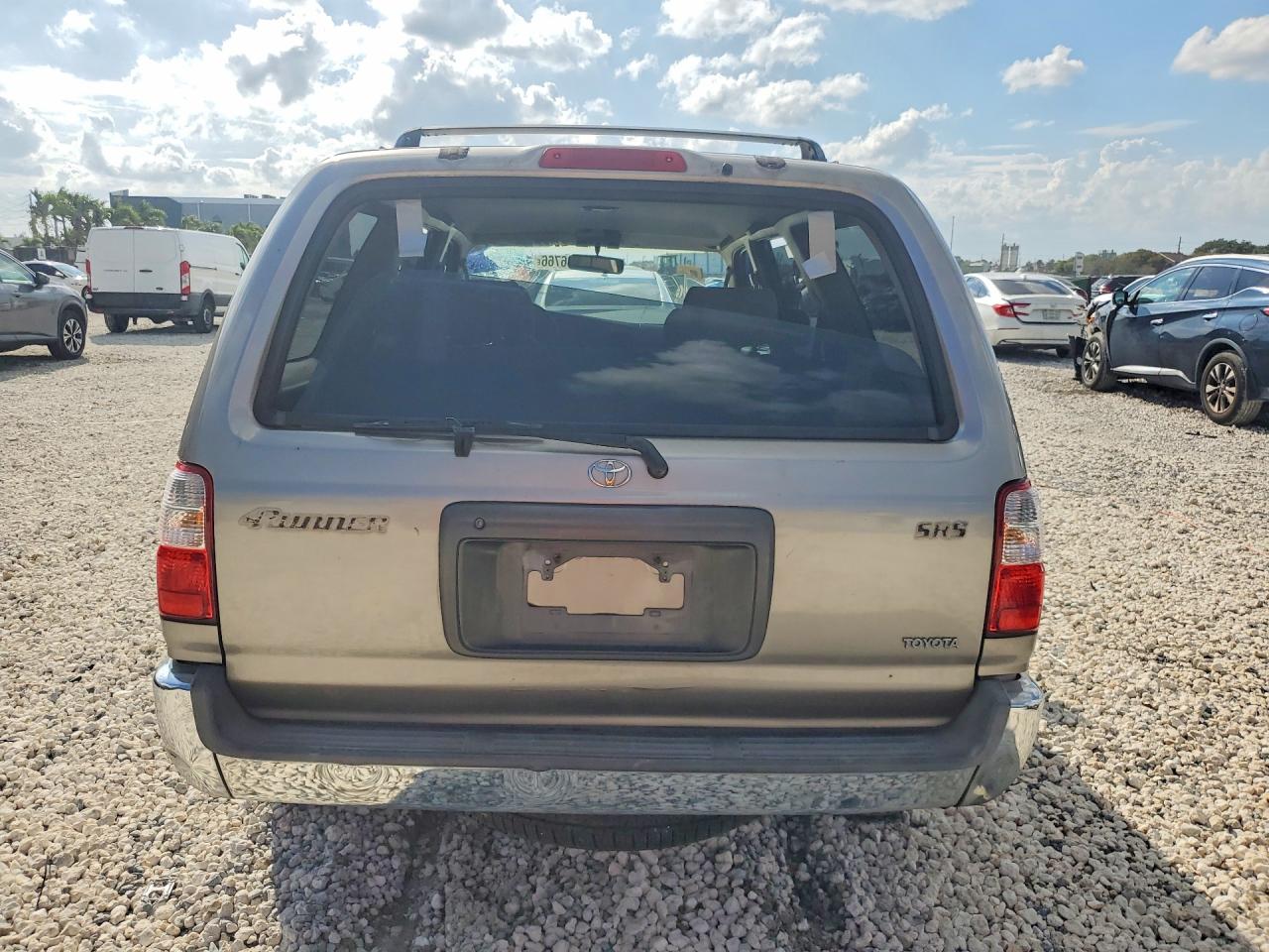 2001 TOYOTA 4RUNNER SR5 photo 16