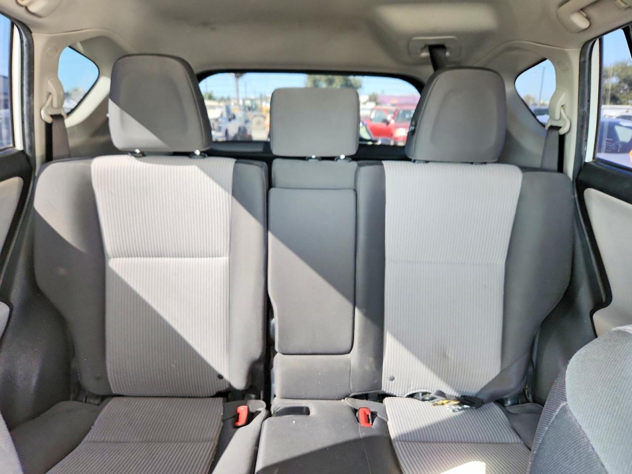 2015 TOYOTA RAV4 LE photo 10