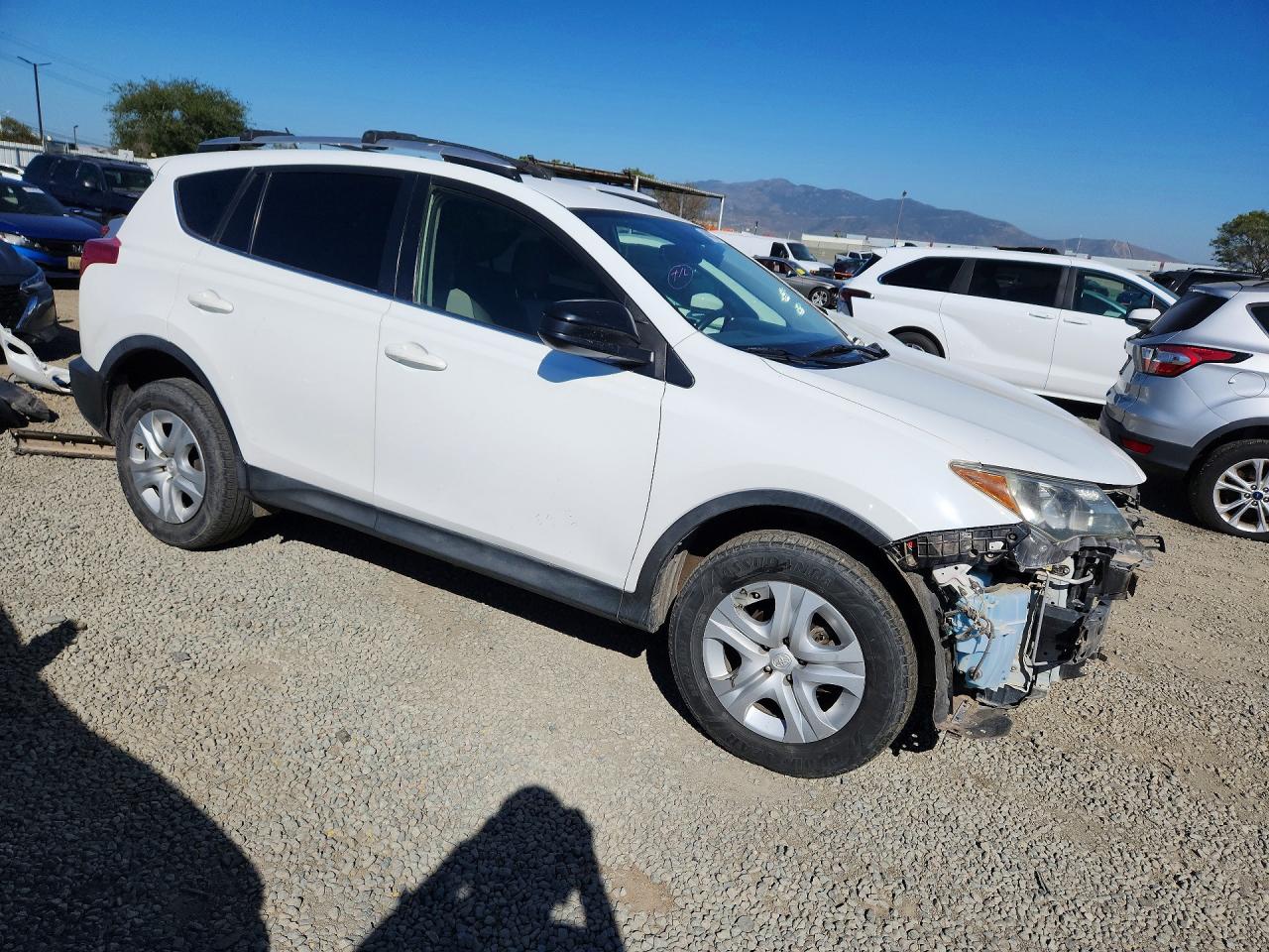 2015 TOYOTA RAV4 LE photo 4