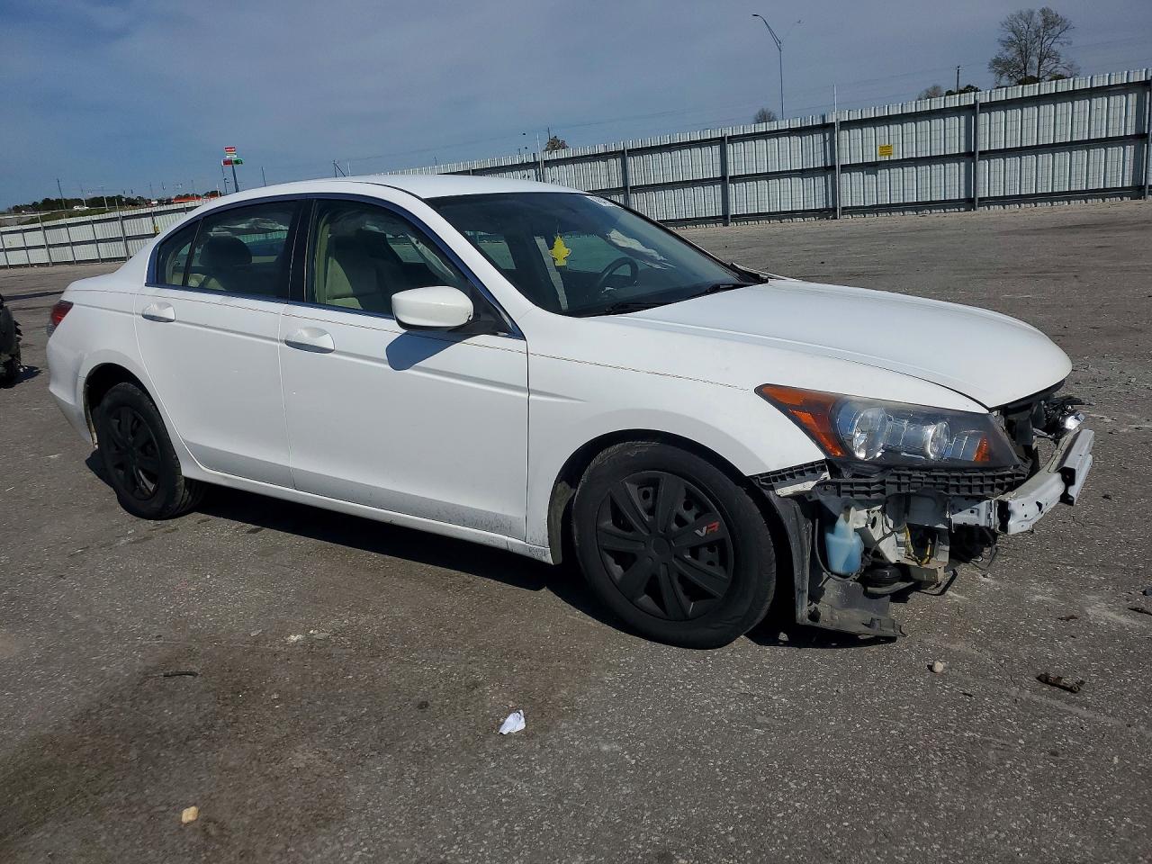 2009 HONDA ACCORD LX photo 7