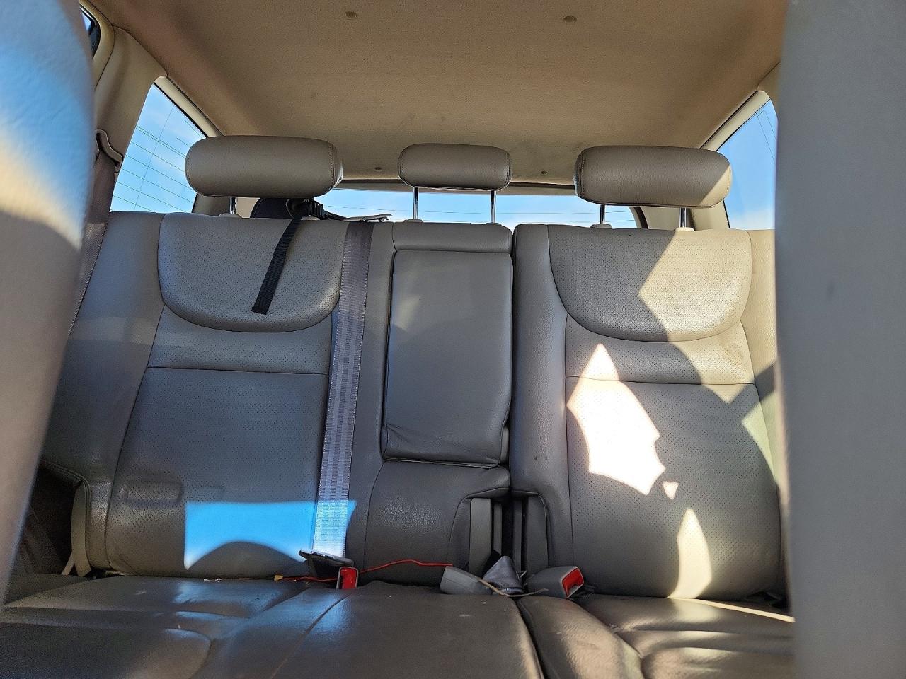 2003 TOYOTA HIGHLANDER photo 19