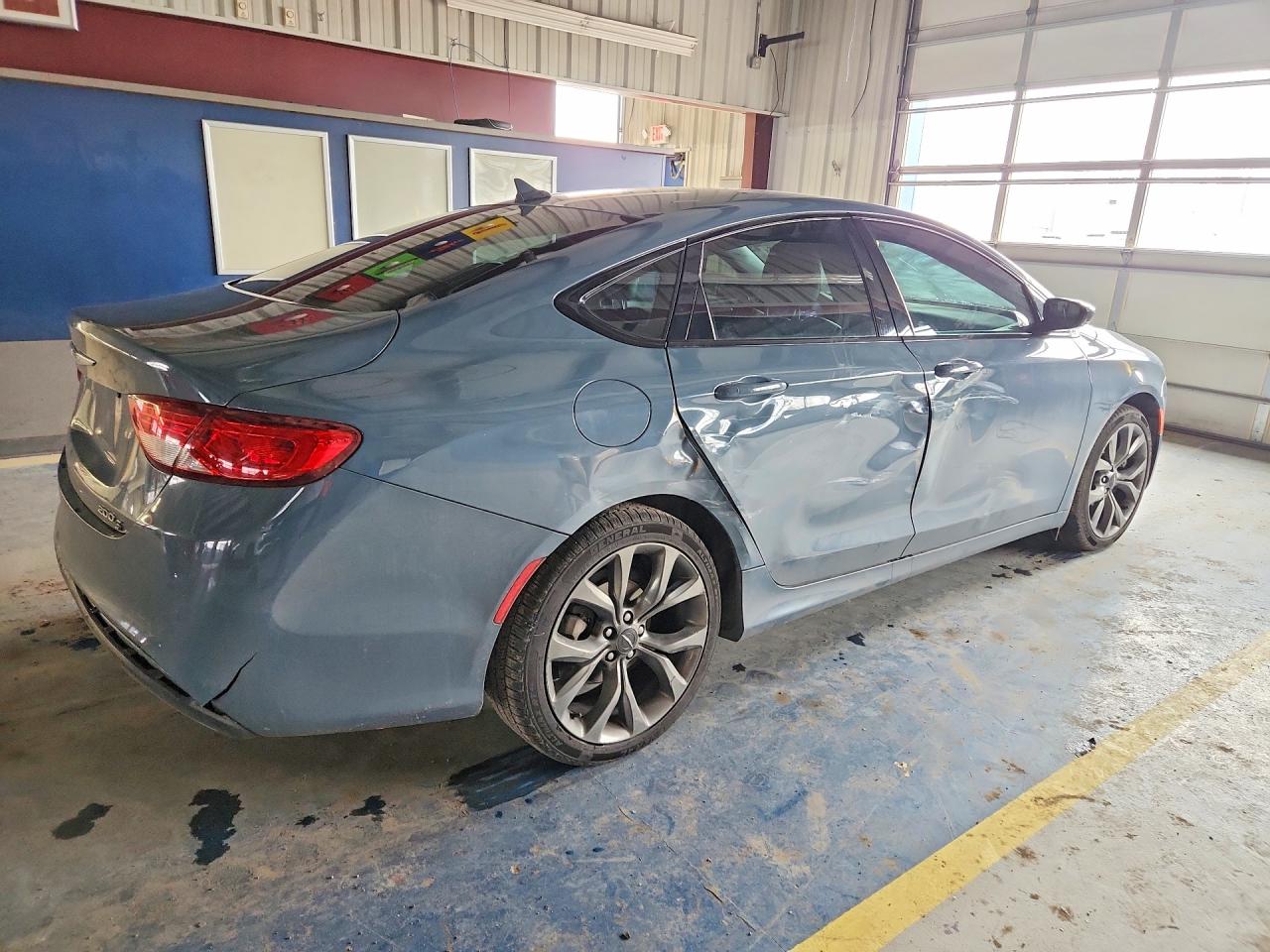 2015 CHRYSLER 200 S photo 5