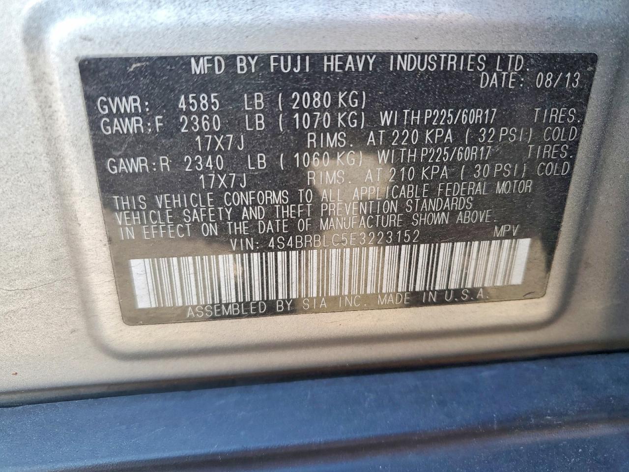 2014 SUBARU OUTBACK photo 25