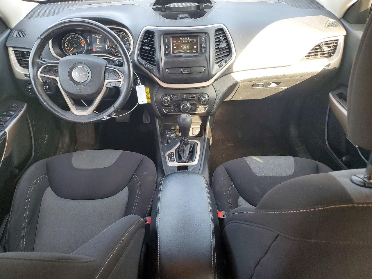 2018 JEEP CHEROKEE LATITUDE photo 15