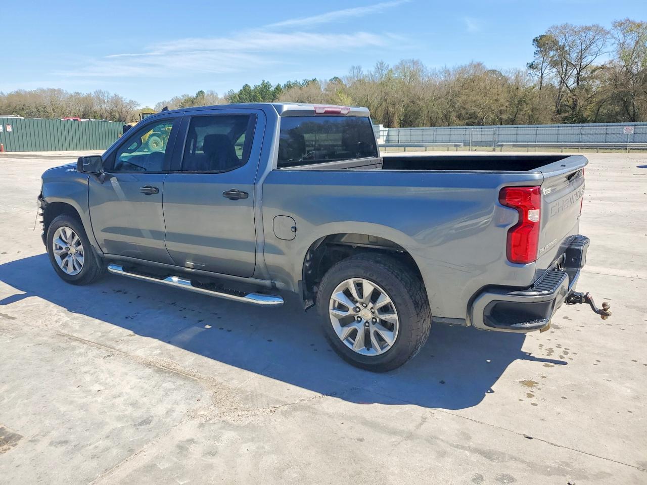 2020 CHEVROLET SILVERADO C1500 CUSTOM photo 3