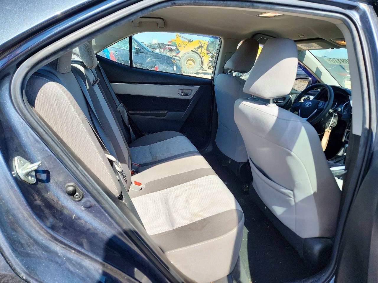 2019 TOYOTA COROLLA LE photo 28