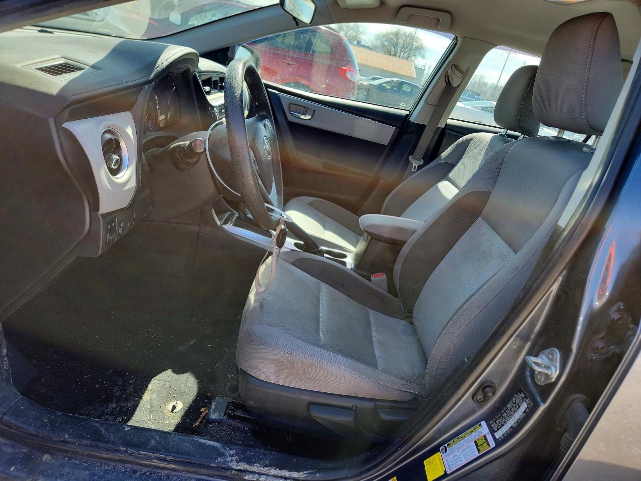 2019 TOYOTA COROLLA LE photo 19