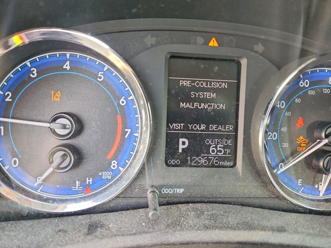 2019 TOYOTA COROLLA LE photo 25