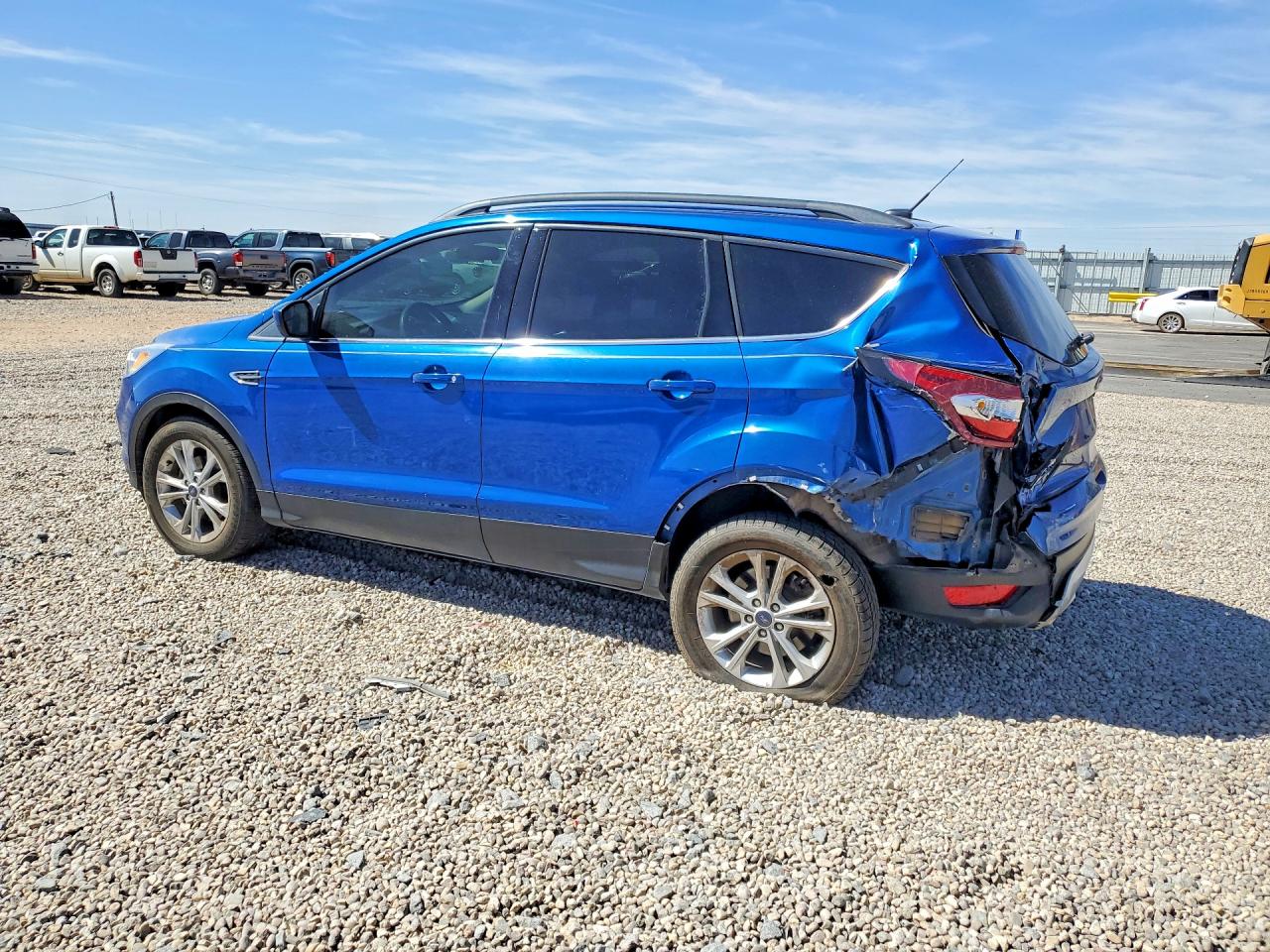 2018 FORD ESCAPE SE photo 3