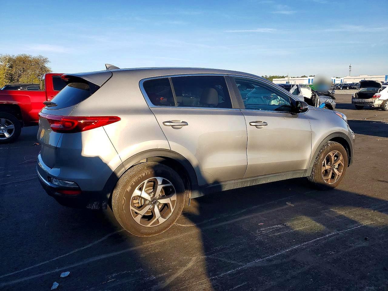 2021 KIA SPORTAGE LX photo 3