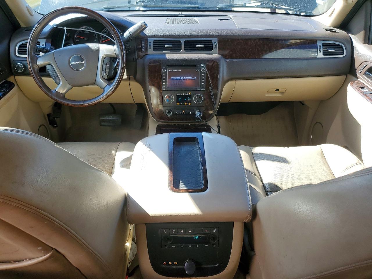 2014 GMC YUKON XL DENALI photo 8
