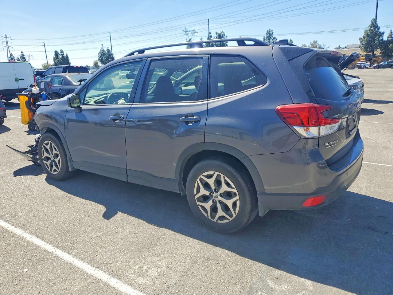 2024 SUBARU FORESTER PREMIUM photo 4