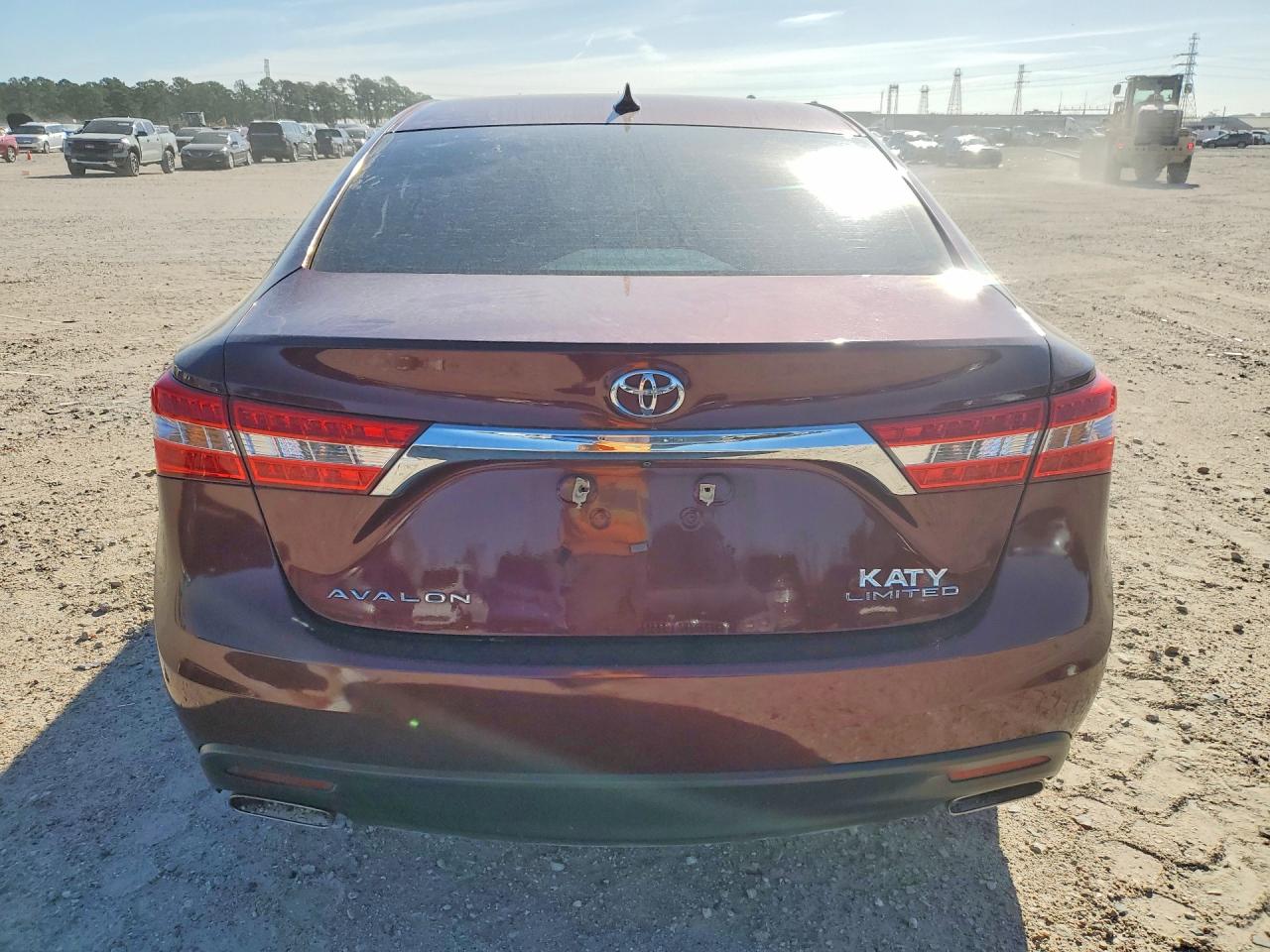 2013 TOYOTA AVALON LIMITED photo 16