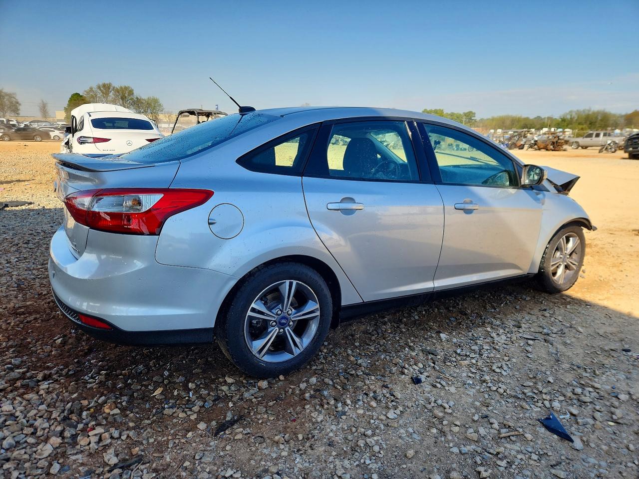 2014 FORD FOCUS SE photo 5