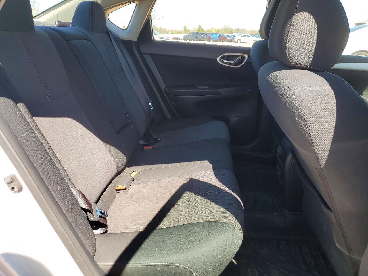 2015 NISSAN SENTRA SV photo 28