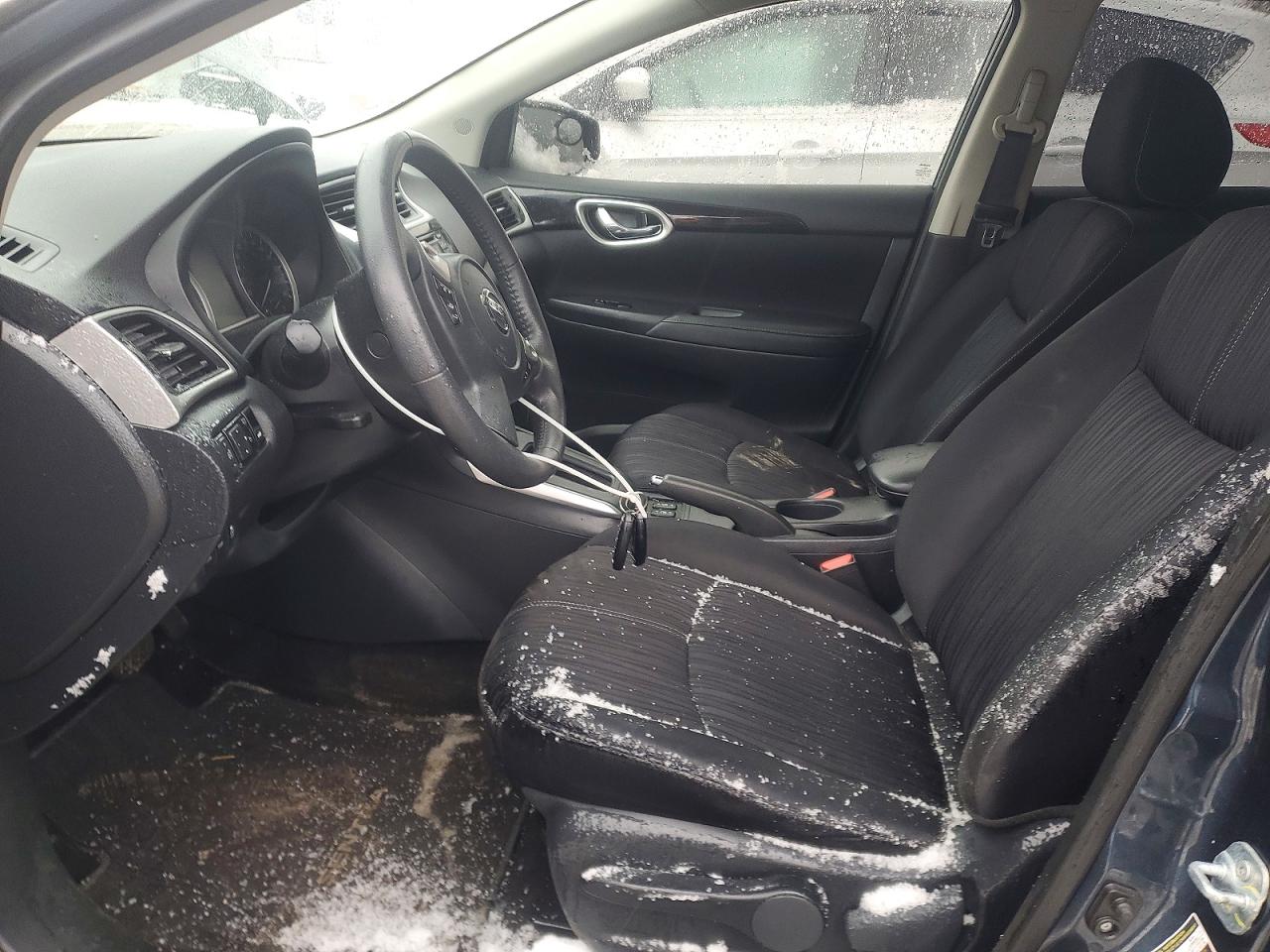 2016 NISSAN SENTRA S photo 13