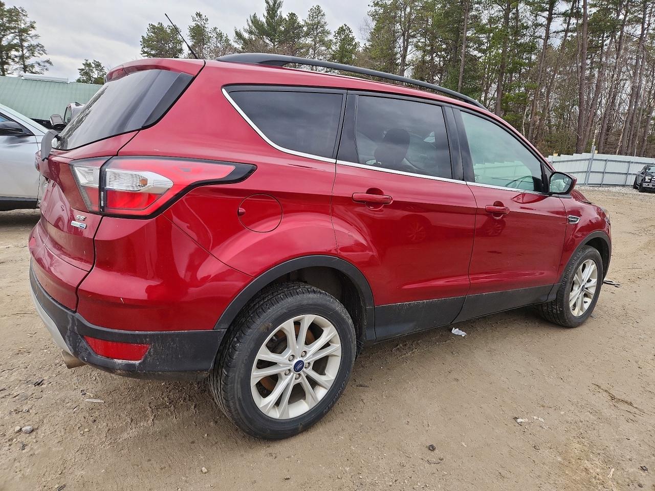 2018 FORD ESCAPE SE photo 3