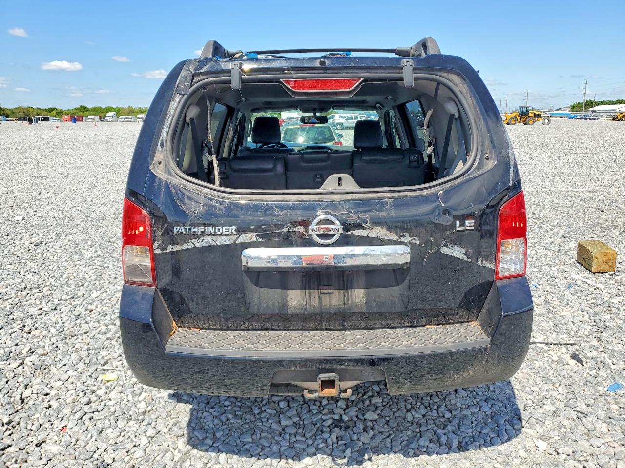 2010 NISSAN PATHFINDER S photo 11