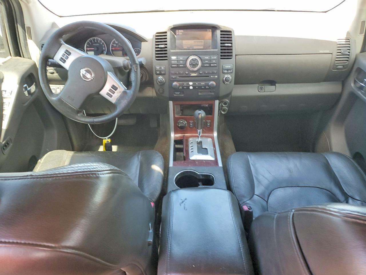 2010 NISSAN PATHFINDER S photo 15