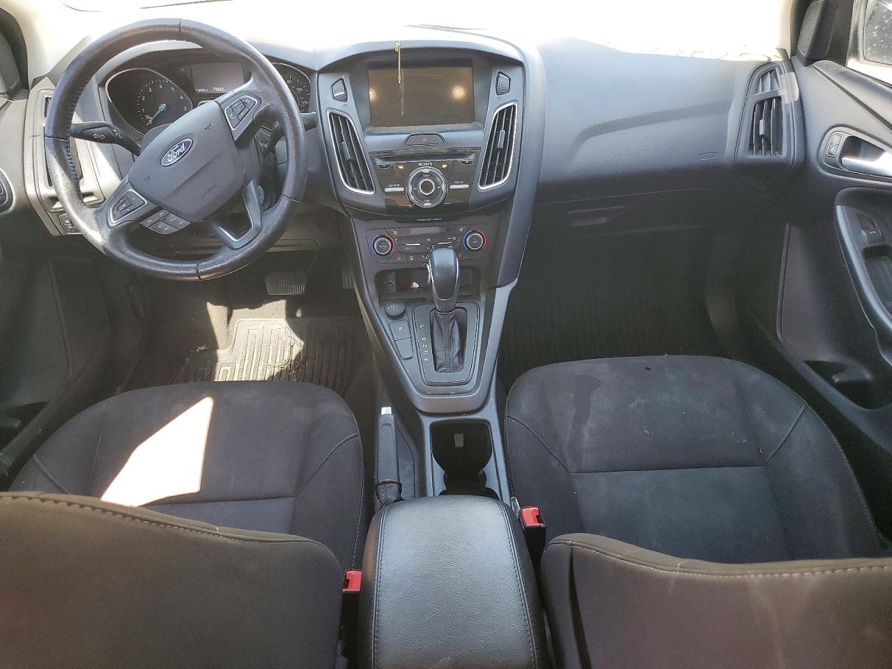 2018 FORD FOCUS SEL photo 15