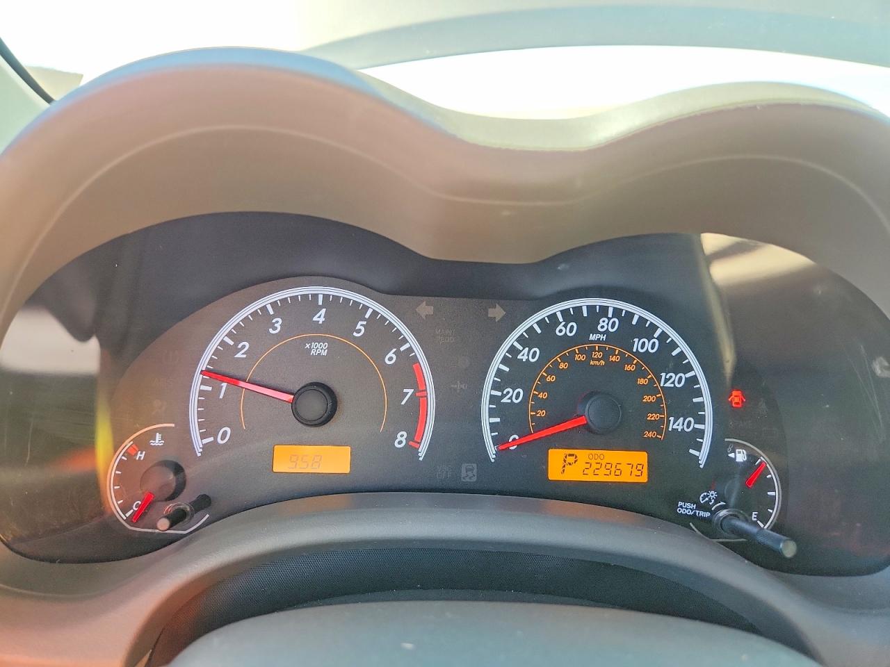 2009 TOYOTA COROLLA XLE photo 17