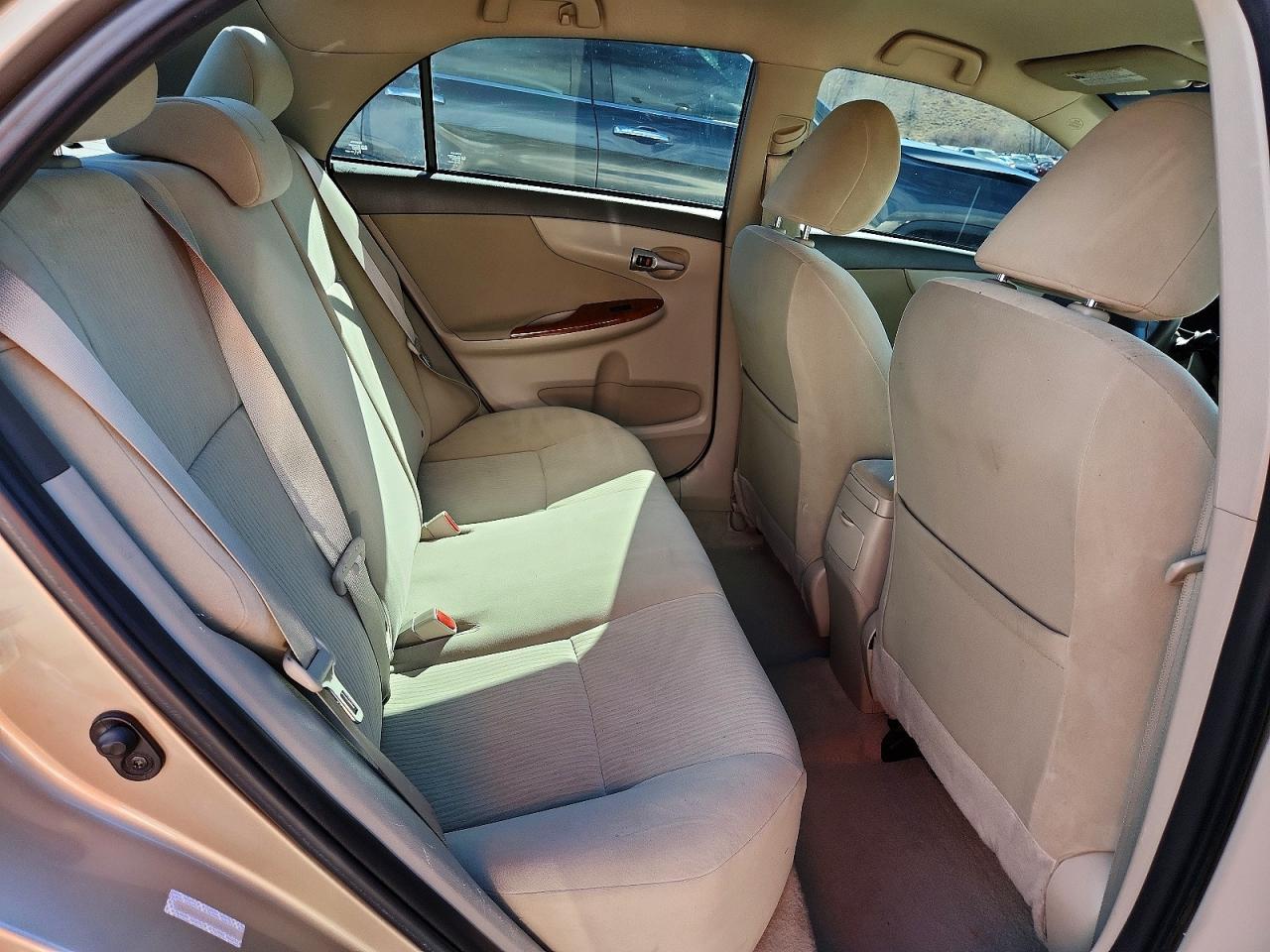 2009 TOYOTA COROLLA XLE photo 19