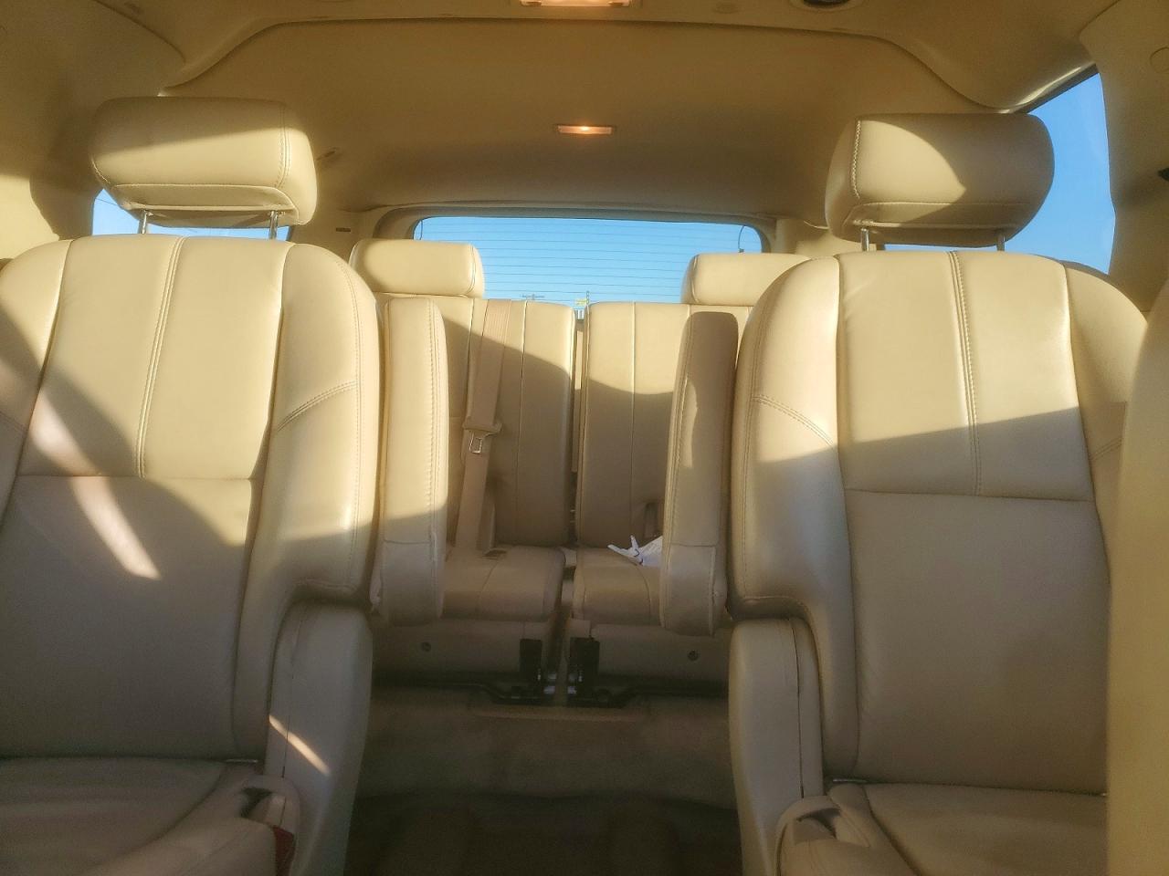 2008 GMC YUKON XL DENALI photo 19