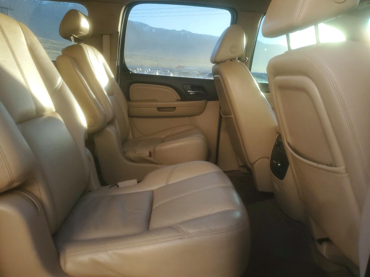 2008 GMC YUKON XL DENALI photo 21
