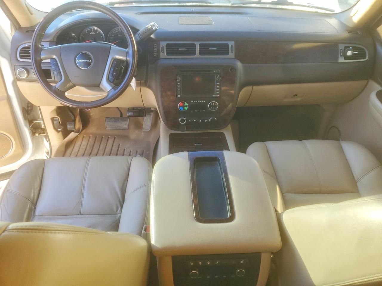2008 GMC YUKON XL DENALI photo 15