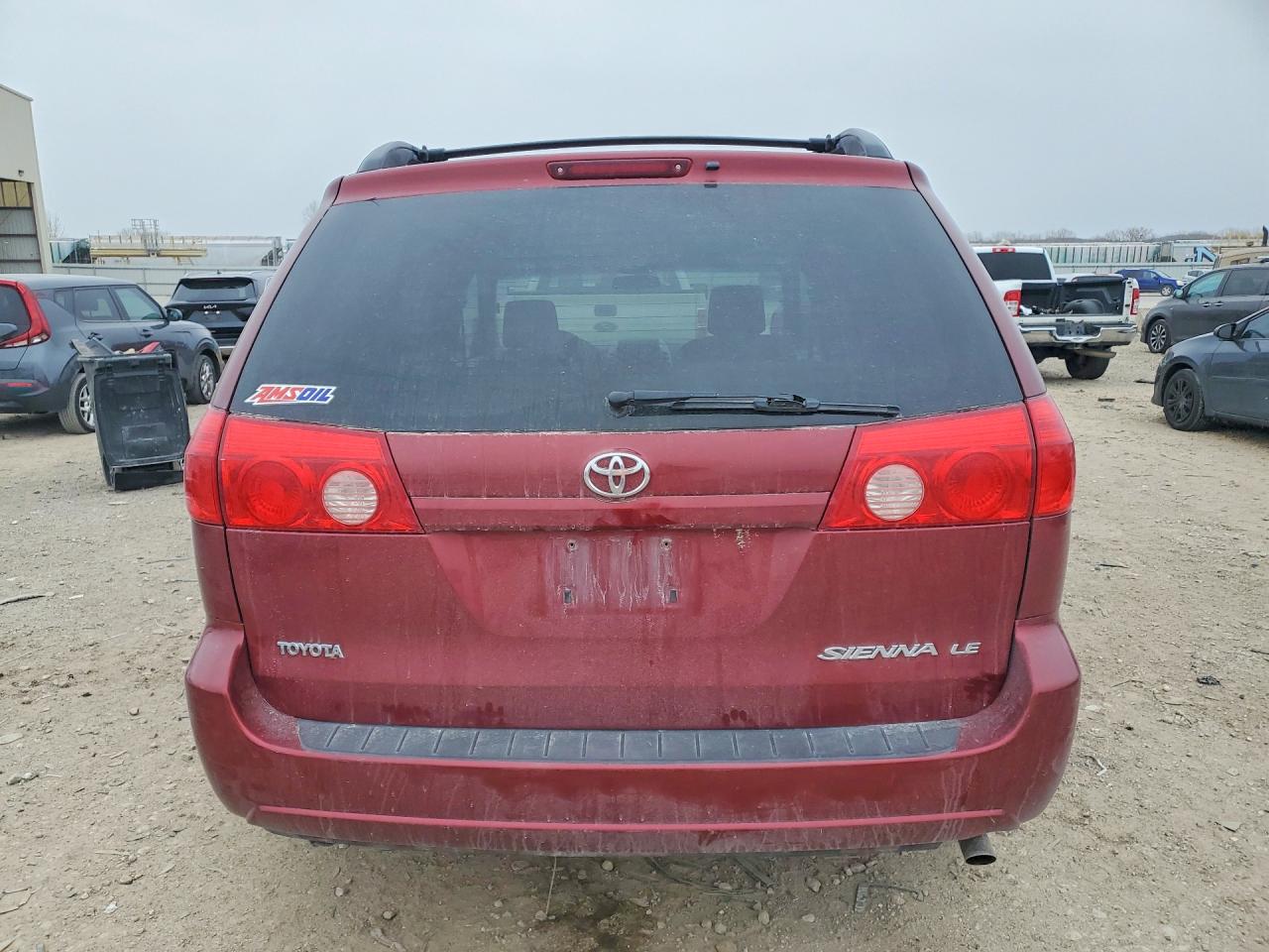 2008 TOYOTA SIENNA LE 8-PASSENGER photo 6