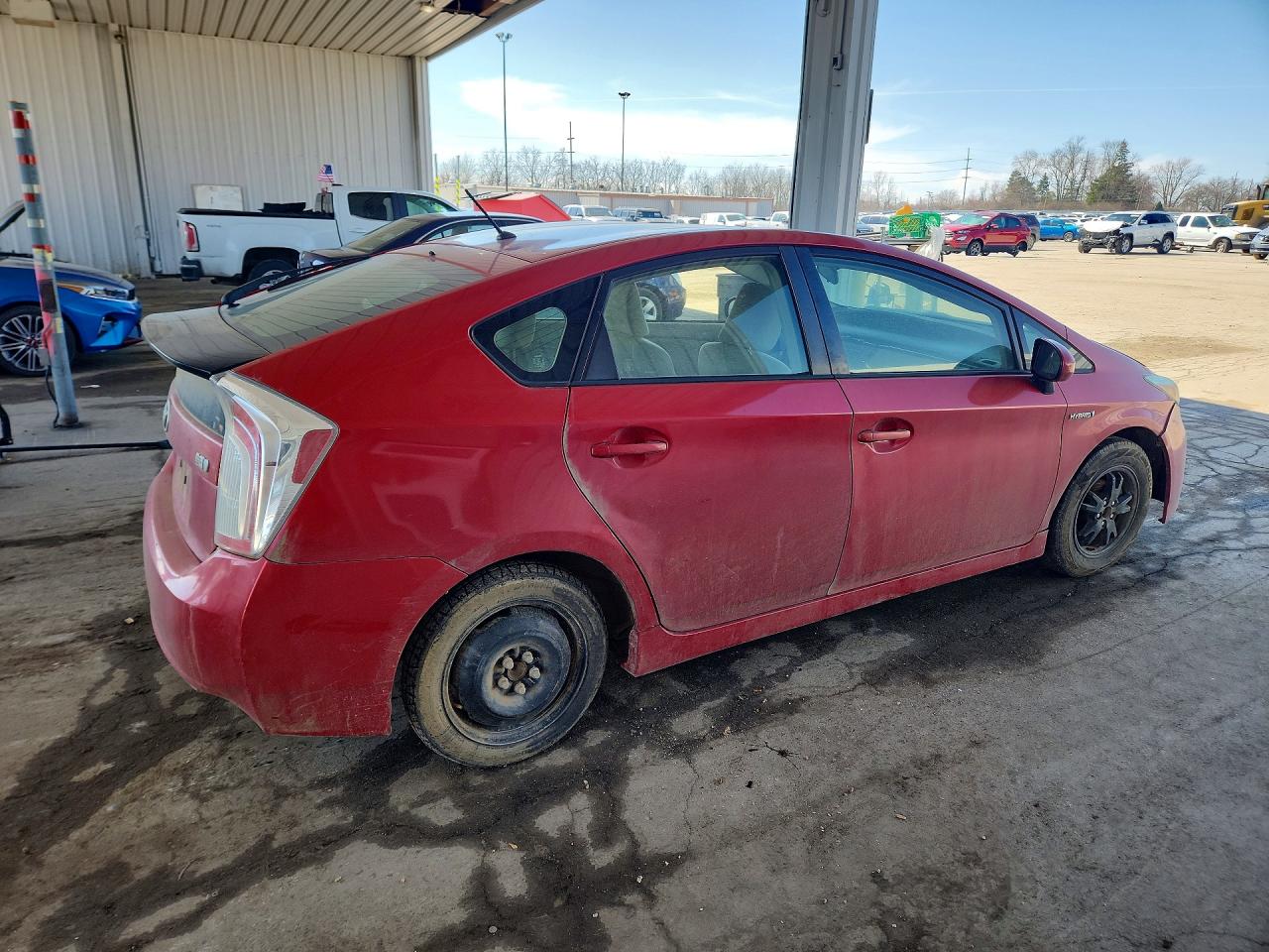 2013 TOYOTA PRIUS TWO photo 5