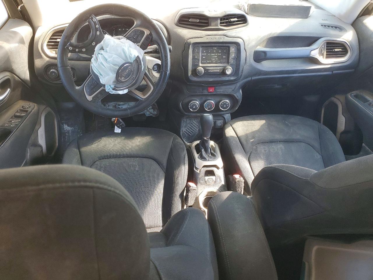 2017 JEEP RENEGADE LATITUDE photo 15